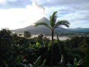 שמורת אָרֶנַל (Arenal Volcano National Park), אתר טיול בקוסטה ריקה