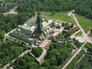 מנזר יאסנה גורה, פולין