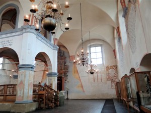 בית הכנסת בטיקטין, פולין